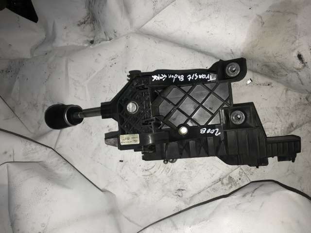 FORD TRANSİT ÖNDEN ÇEKER VİTES KOLU
