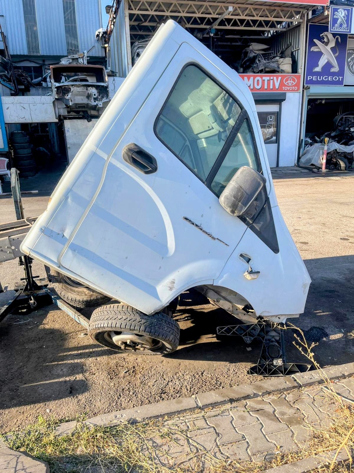 GAZELLE 2017 MODEL SAĞ KAPI