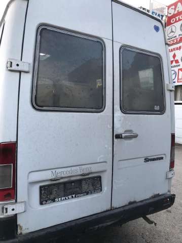 MERCEDES SPRİNTER 2006 MODEL ARKA BAGAJ KAPILARI